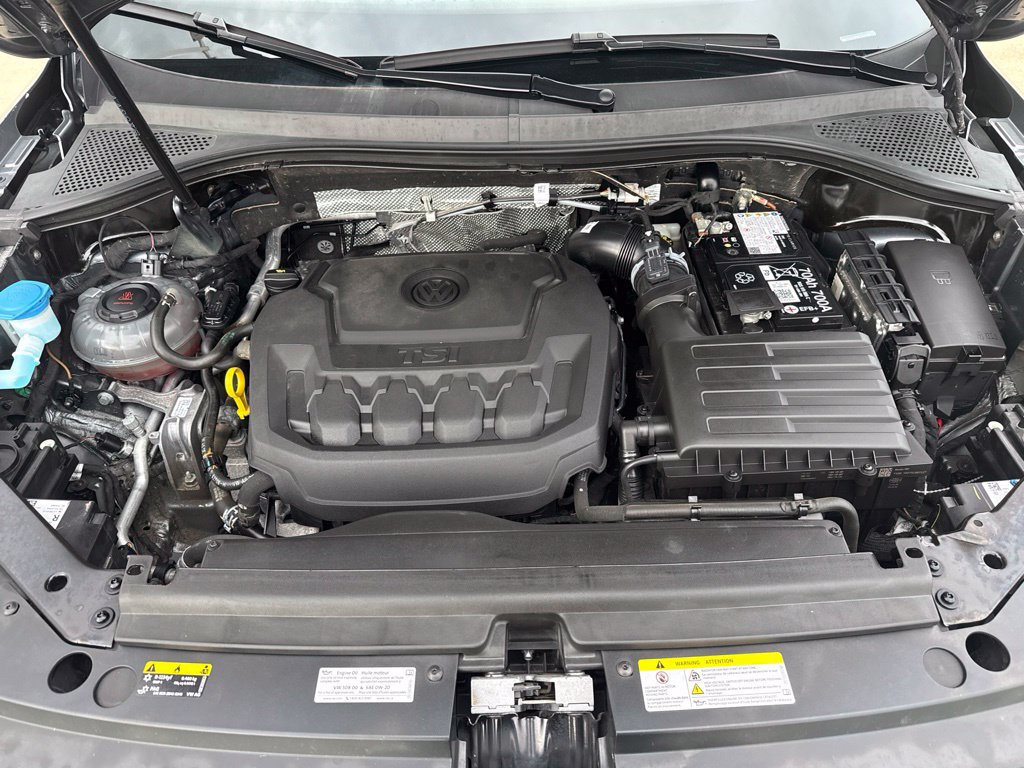 Used 2024 Volkswagen Tiguan SE R-Line AWD/4WD image 25