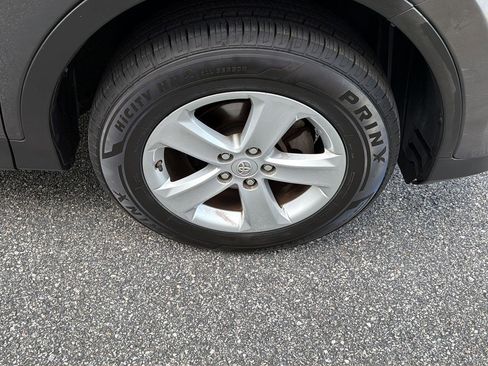 Used 2013 Toyota RAV4 XLE AWD/4WD image 36