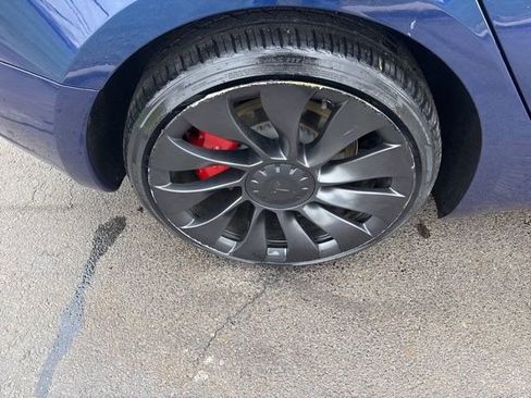 Used 2023 Tesla Model 3 Performance image 40