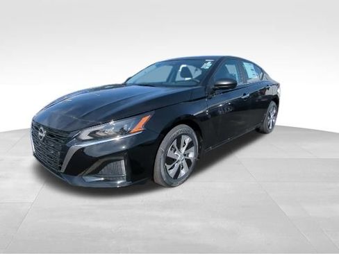 New 2025 Nissan Altima 2.5 S image 1