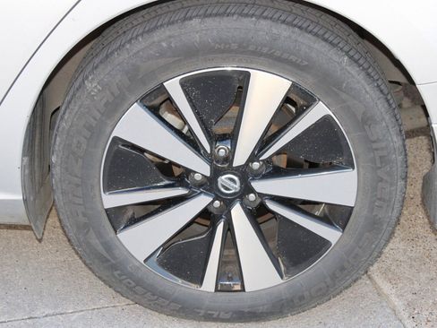 Used 2021 Nissan Altima 2.5 SV image 26