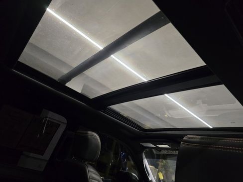 Used 2023 Ford Expedition Platinum image 46