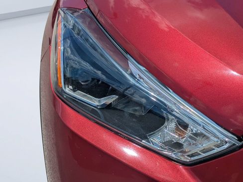 Used 2020 Nissan Kicks SR w/ SR Premium Package FWD image 9