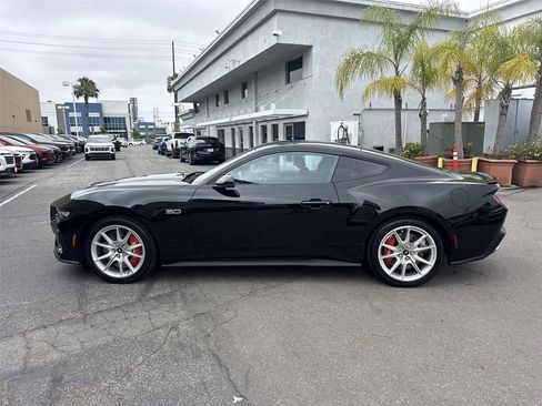 Used 2024 Ford Mustang GT Premium RWD image 6