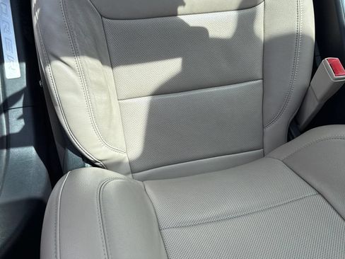 Used 2020 Ford Explorer Limited AWD/4WD image 14