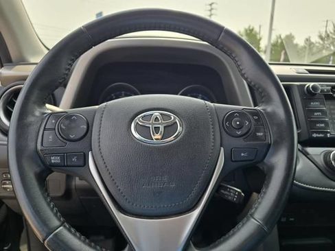 Used 2018 Toyota RAV4 XLE w/ Plus Extra Value Package AWD/4WD image 22