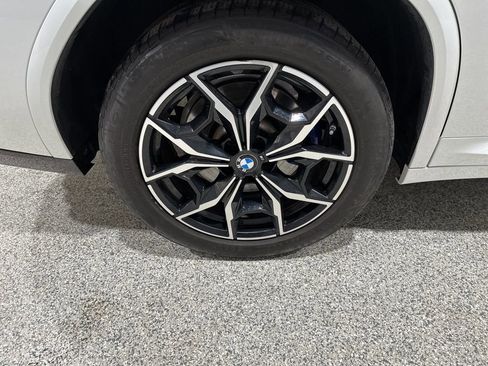 Used 2023 BMW X4 xDrive30i w/ M Sport Package AWD/4WD image 22