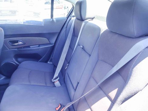 Used 2015 Chevrolet Cruze LT w/ Enhanced Safety Package FWD image 13