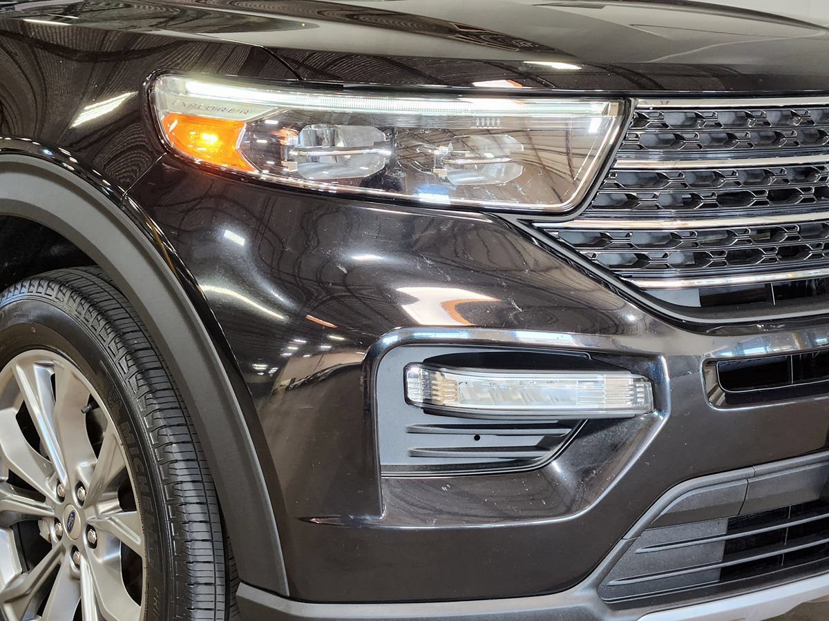 Used 2024 Ford Explorer XLT w/ Equipment Group 202A RWD image 13