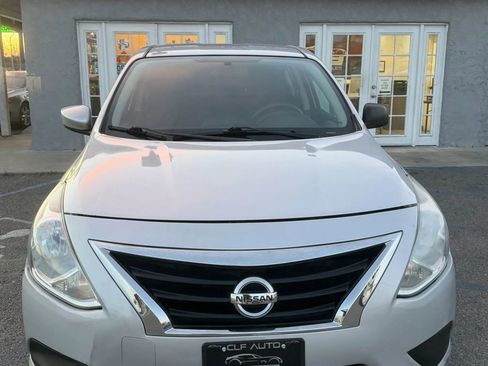 Used 2017 Nissan Versa S Plus image 2