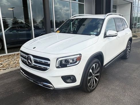 Used 2021 Mercedes-Benz GLB 250 image 2