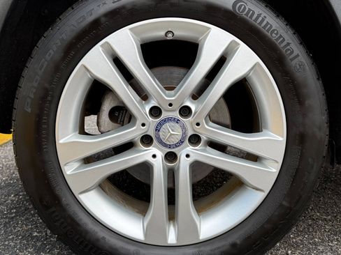 Used 2017 Mercedes-Benz GLA 250 4MATIC image 24