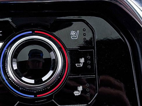 Used 2024 GMC Sierra 3500 Denali Ultimate image 47