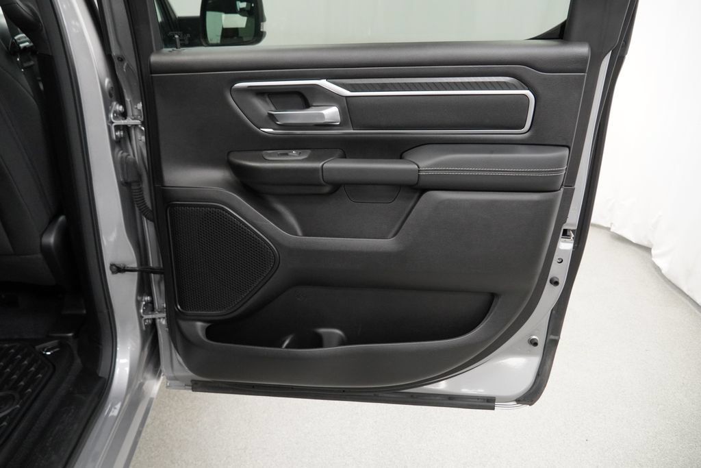 Used 2025 RAM 1500 Big Horn AWD/4WD image 37