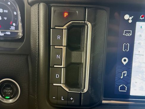 Used 2022 GMC Yukon Denali AWD/4WD image 20