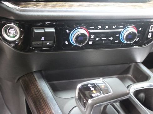 Used 2023 GMC Sierra 1500 Elevation AWD/4WD image 19