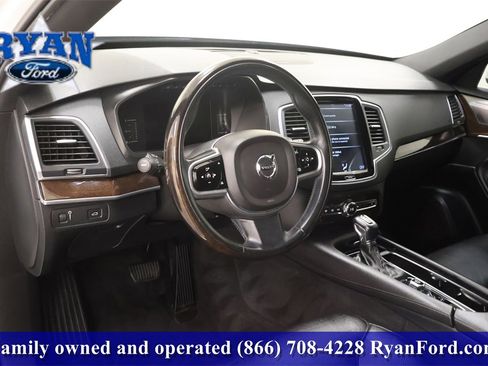 Used 2019 Volvo XC90 T5 Momentum w/ Protection Package Premier image 18