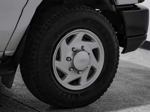 Used 2014 Ford E-350 and Econoline 350 Super Duty w/ Power Group image 52