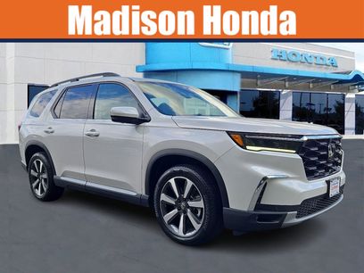 Certified 2025 Honda Pilot Elite