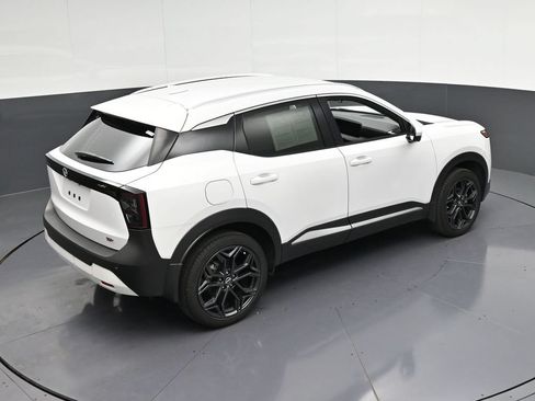 Used 2025 Nissan Kicks SR FWD image 23