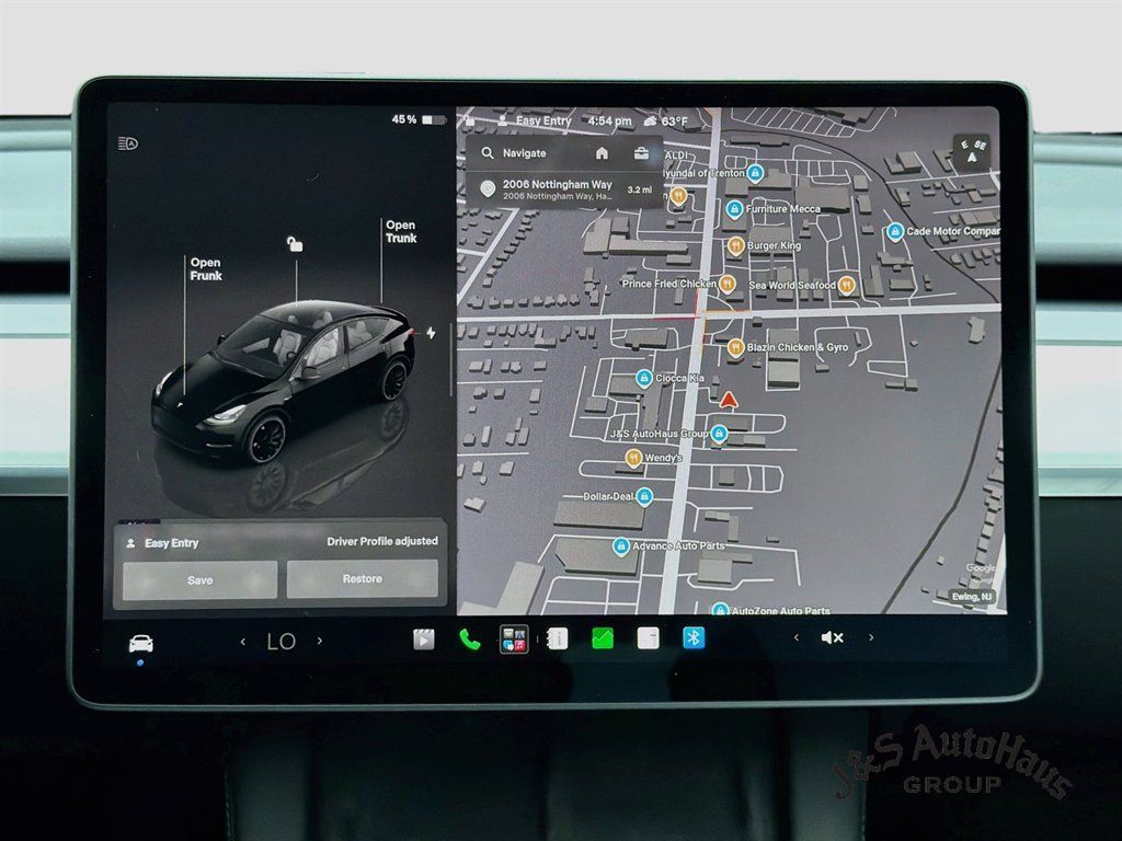 Used 2023 Tesla Model Y Performance AWD/4WD image 19