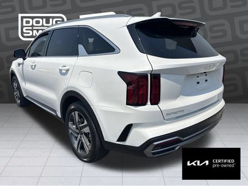 Certified 2023 Kia Sorento SX Prestige AWD/4WD image 5