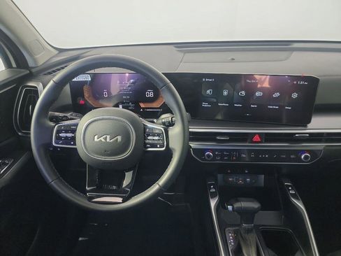 Certified 2025 Kia Sorento EX w/ Panoramic Sunroof Package image 26