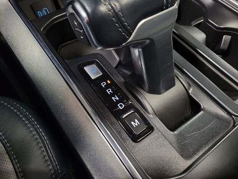 Used 2022 Ford F150 Limited image 16