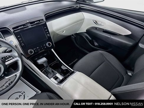Used 2022 Hyundai Tucson SEL FWD image 22