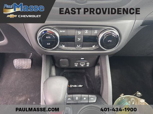 Used 2023 Chevrolet TrailBlazer RS w/ Sun and Liftgate Package image 14