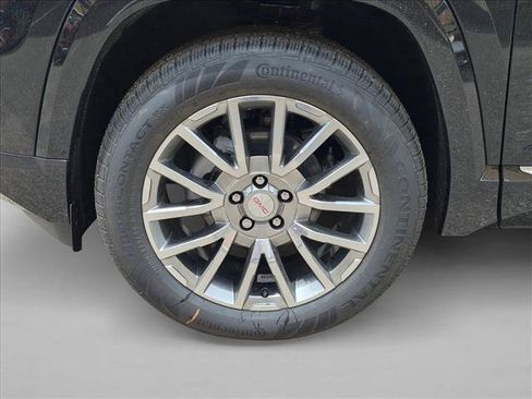 New 2026 GMC Terrain Denali w/ LPO, Floor Liner Package AWD/4WD image 10