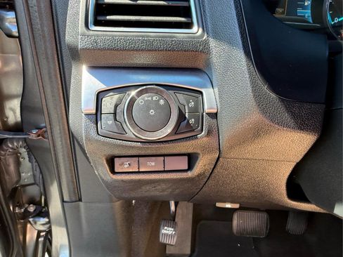 Used 2018 Ford Explorer Sport w/ Equipment Group 401A AWD/4WD image 27