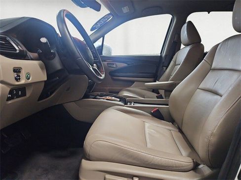 Used 2022 Honda Pilot Touring image 9