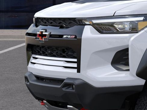 New 2026 Chevrolet Colorado ZR2 w/ Technology Package AWD/4WD image 37