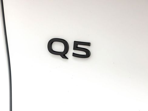 New 2025 Audi Q5 Premium Plus image 9