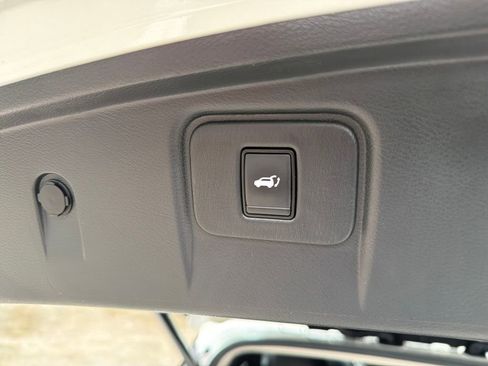 Certified 2022 Nissan Murano Platinum w/ Cargo Package FWD image 36