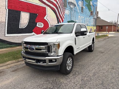 Used 2019 Ford F250 XLT w/ XLT Premium Package image 52