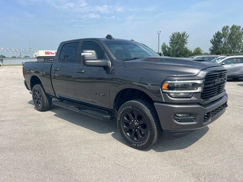Used 2024 RAM 2500 Laramie w/ Night Edition AWD/4WD image 4