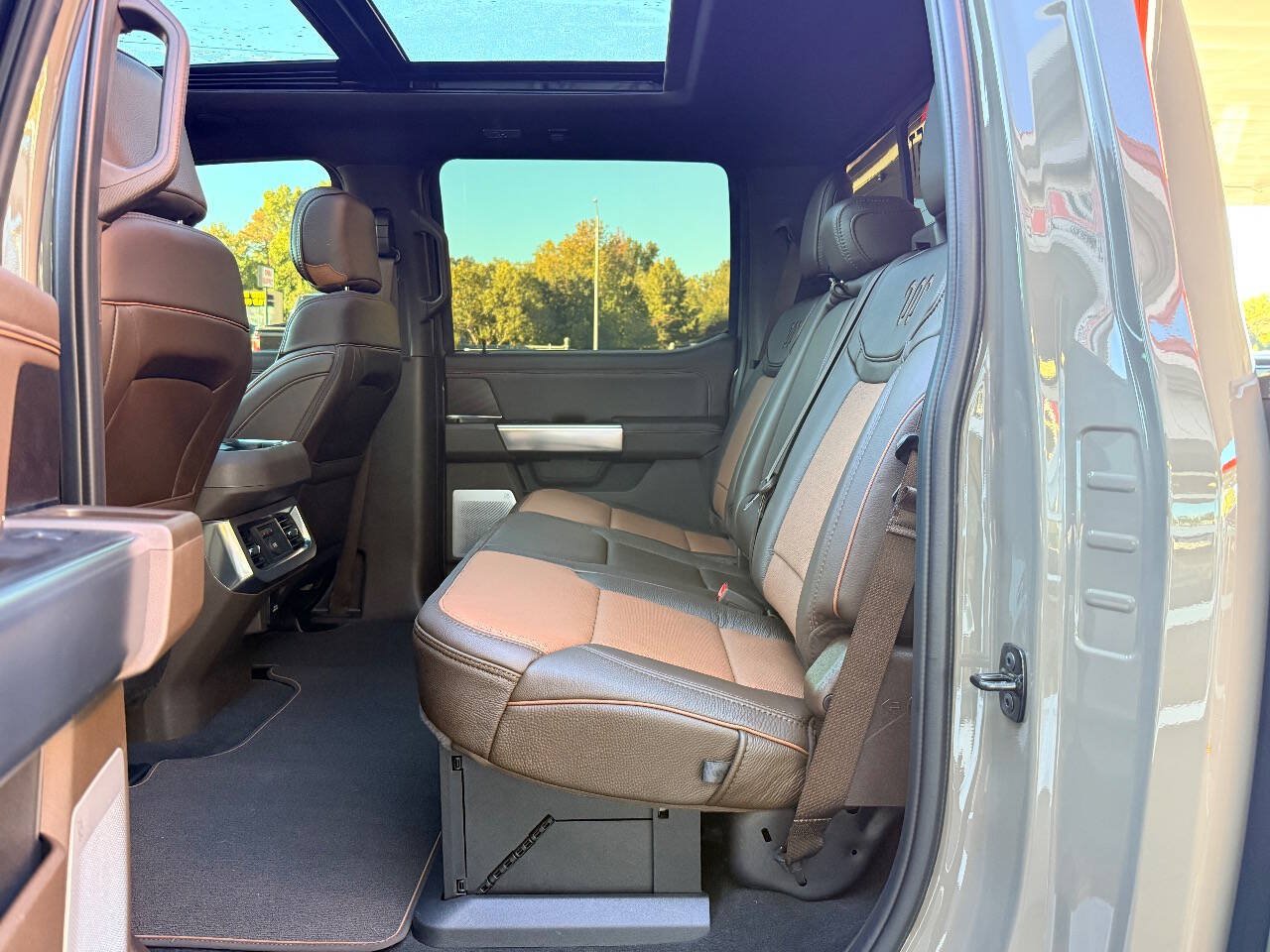 Used 2027 Ford F450 King Ranch w/ Chrome Package AWD/4WD image 35