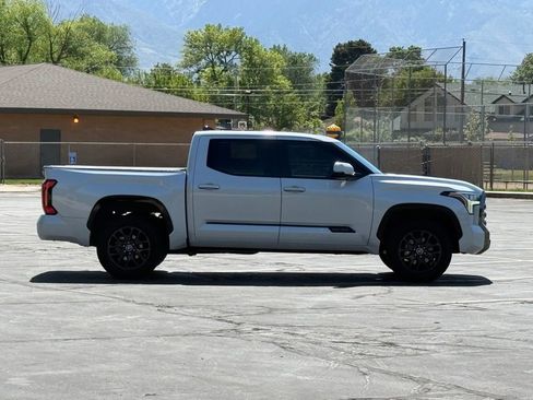 Used 2023 Toyota Tundra Platinum AWD/4WD image 4