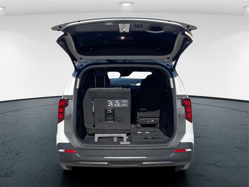 Used 2025 Kia Carnival SX w/ SX Dark Edition Package image 13