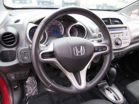 Used 2011 Honda Fit Sport image 16