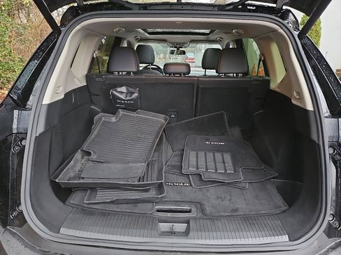 Certified 2023 Nissan Rogue SV w/ SV Premium B Package image 28