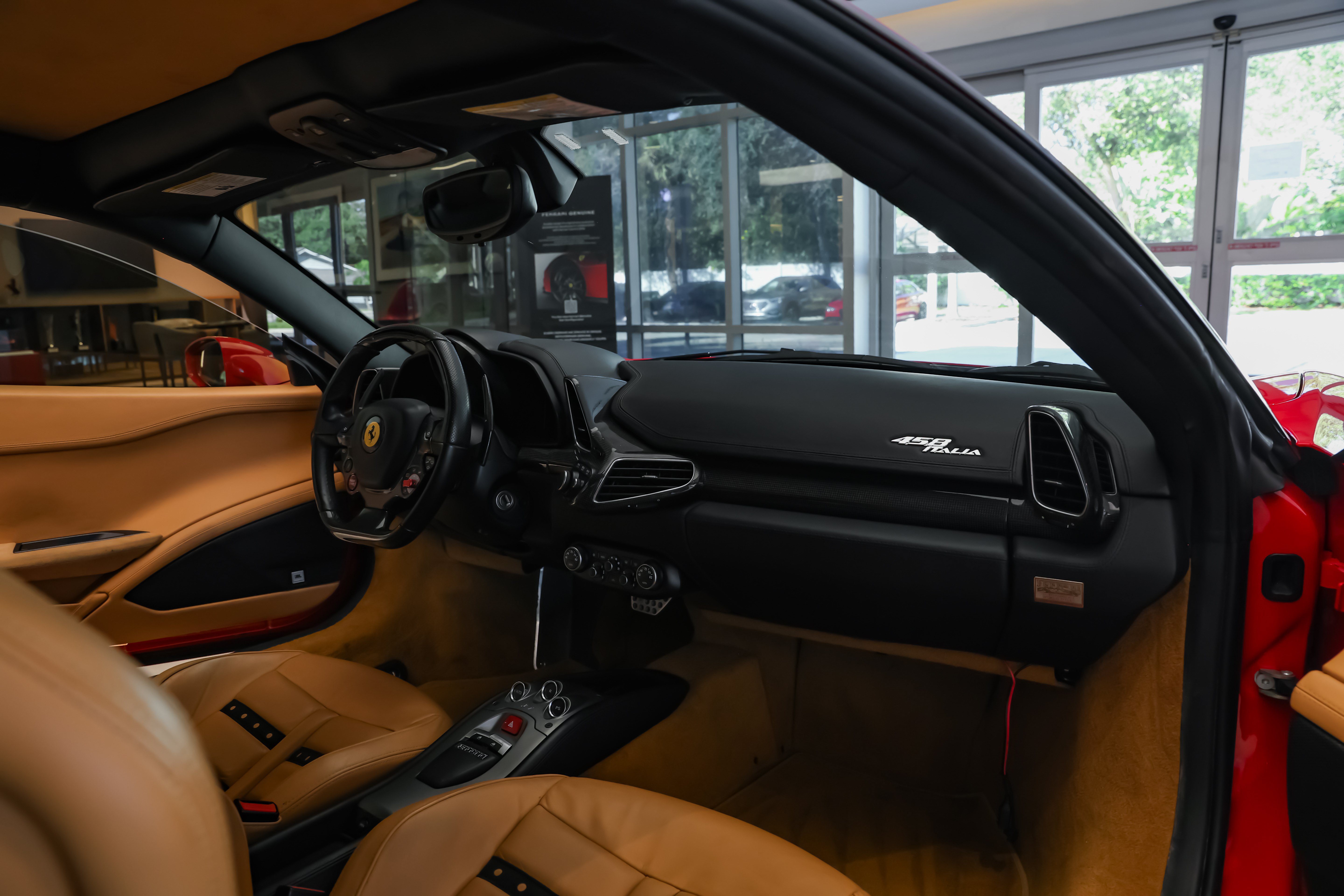 Used 2010 Ferrari 458 Italia Coupe RWD image 21