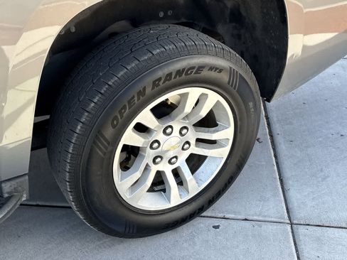 Used 2018 Chevrolet Tahoe LT AWD/4WD image 8