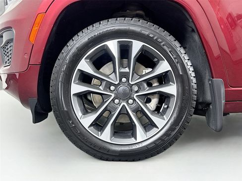 Used 2022 Jeep Grand Cherokee L Overland w/ MOPAR Finishing Package image 47