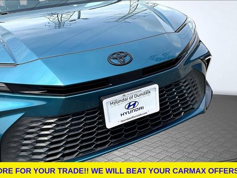 Used 2025 Toyota Camry SE FWD image 29
