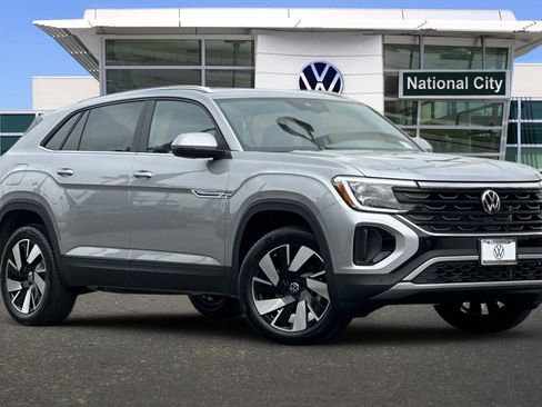 New 2026 Volkswagen Atlas Cross Sport SE image 2
