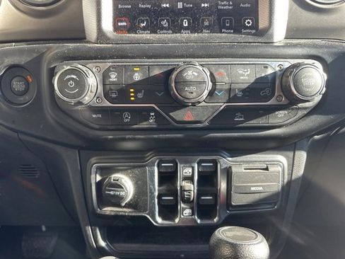 Certified 2022 Jeep Wrangler Unlimited Sport w/ Sun And Sound Package image 21