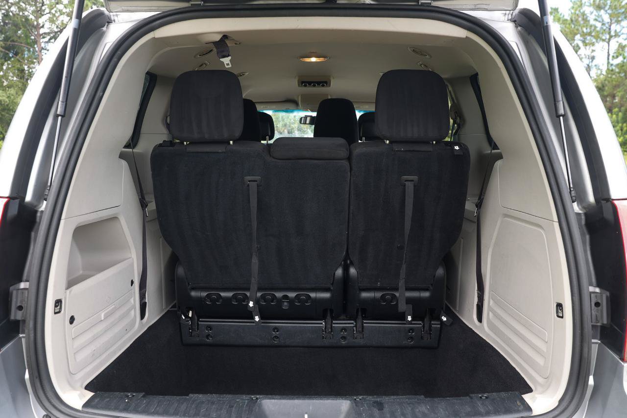 Used 2017 Dodge Grand Caravan SE w/ Power Window Group FWD image 25